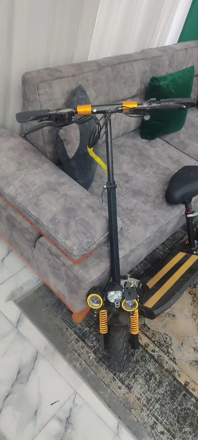 اسکوتر برقی در حد نو|دوچرخه، اسکیت، اسکوتر|سیرجان, |دیوار