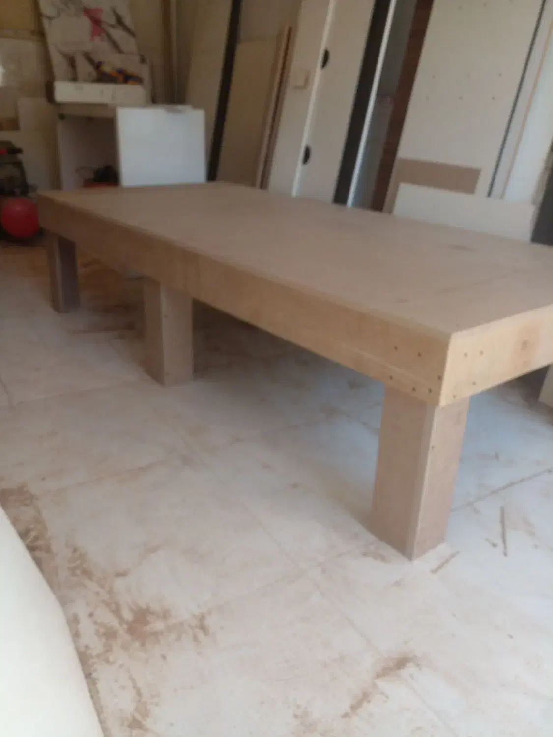 تخت ام دی اف خام به ابعاد۲۰۰در۹۰ ب ارتفاع ۵۰|تخت و سرویس خواب|سیرجان, |دیوار