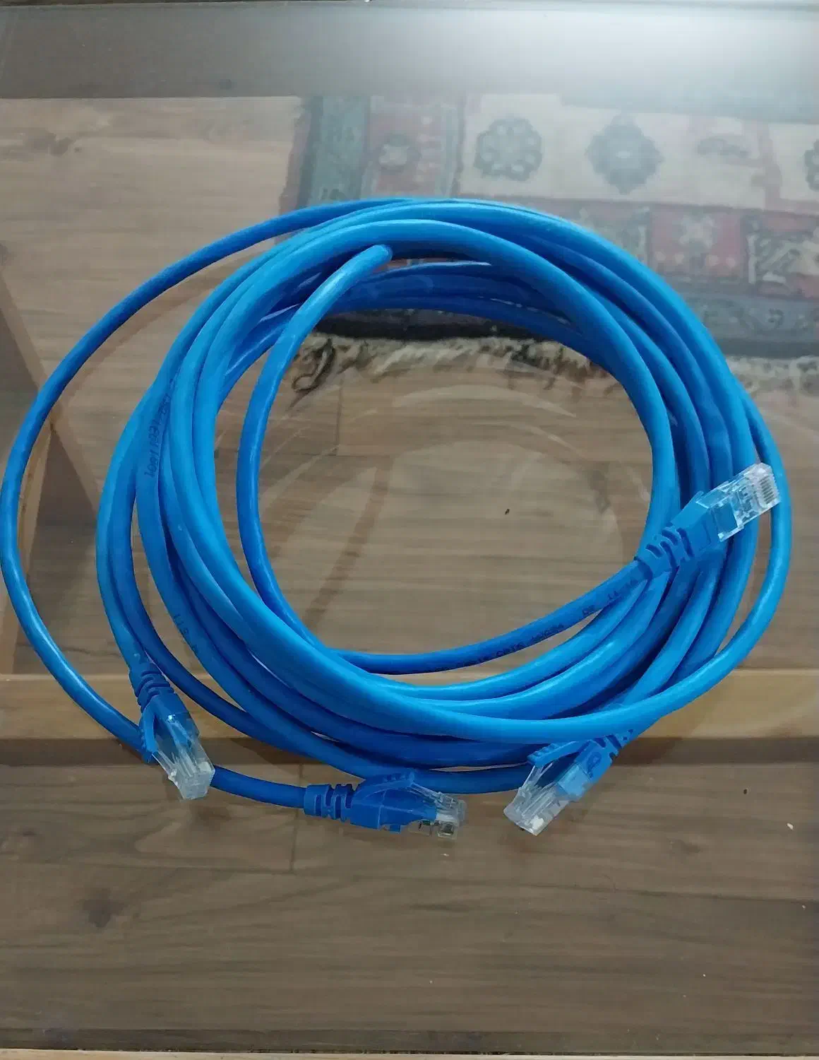 سوییچ شبکه ۲۴پورت و مقداری کابل شبکه ۳،۵و۱۰ متری|مودم و تجهیزات شبکه|مشهد, هنرستان|دیوار