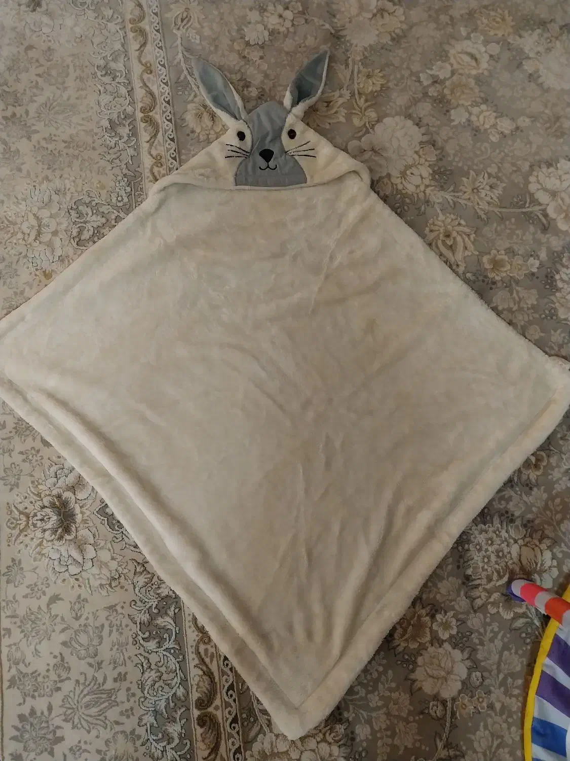 تشک بازی و پتو در حد نو تشک  300 پتو 200|اسباب و اثاث بچه|شیراز, شهرک گلها|دیوار