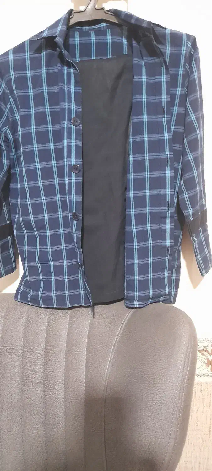 لباس فرم|لباس|میانه, |دیوار