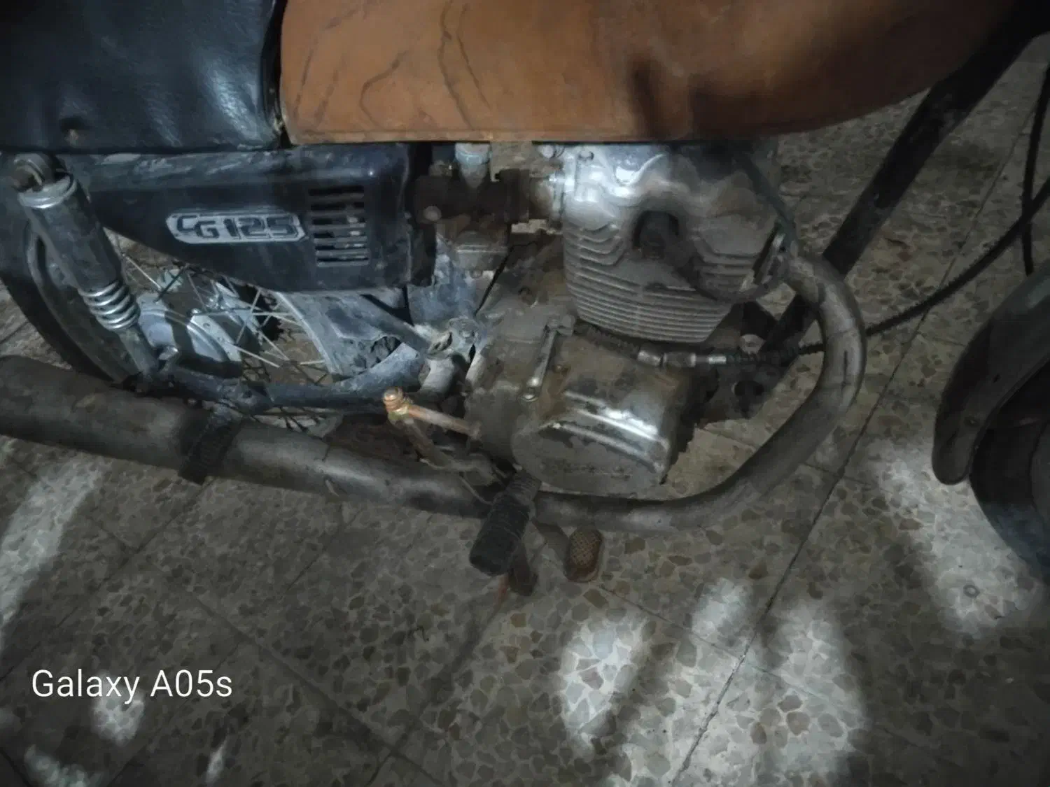 موتور هندا ۱۲۵ و ۱۵۰ مزایده سالم موتور روشن|موتورسیکلت|تبریز, |دیوار