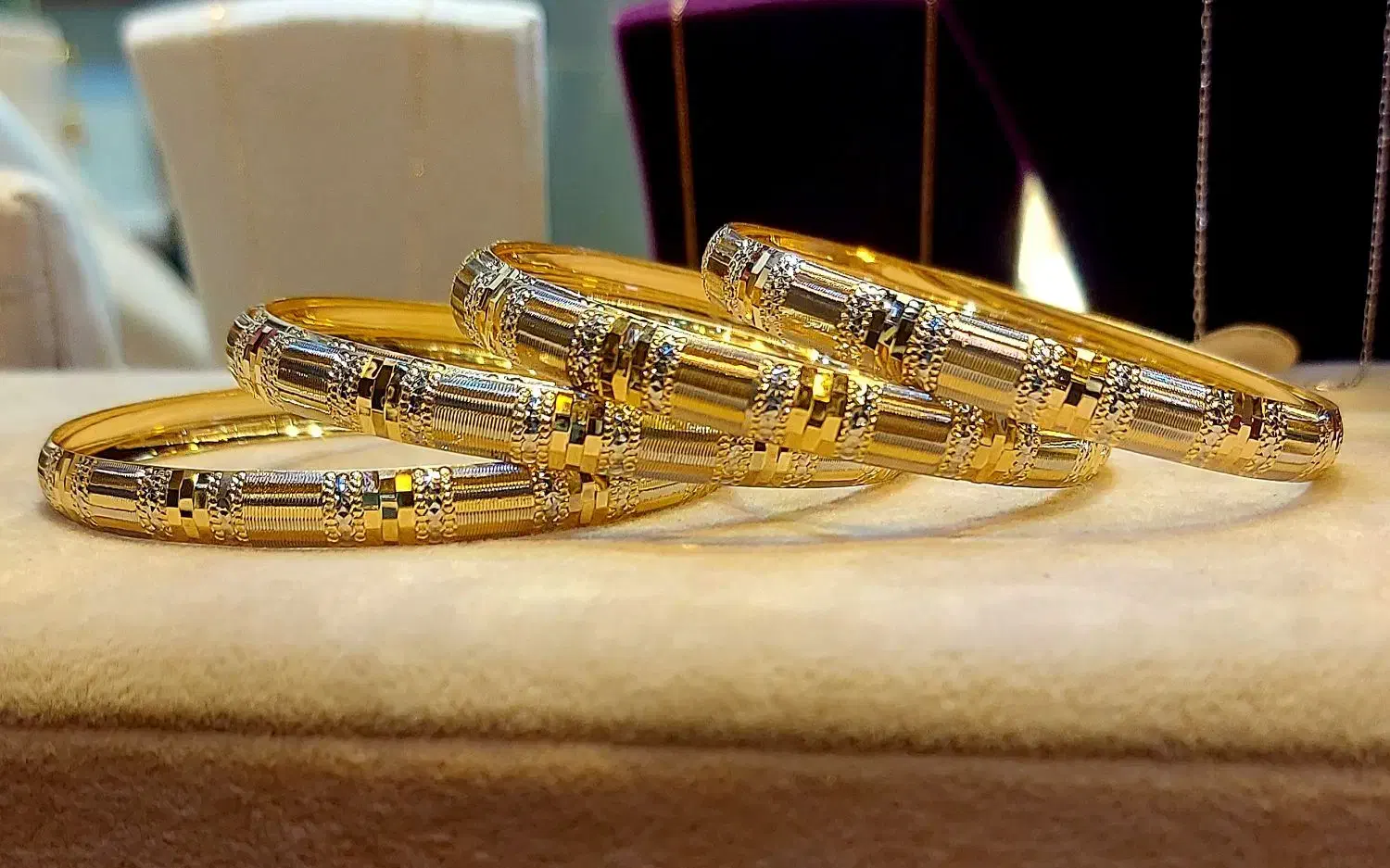 النگو|جواهرات|کاشان, بازار کاشان|دیوار