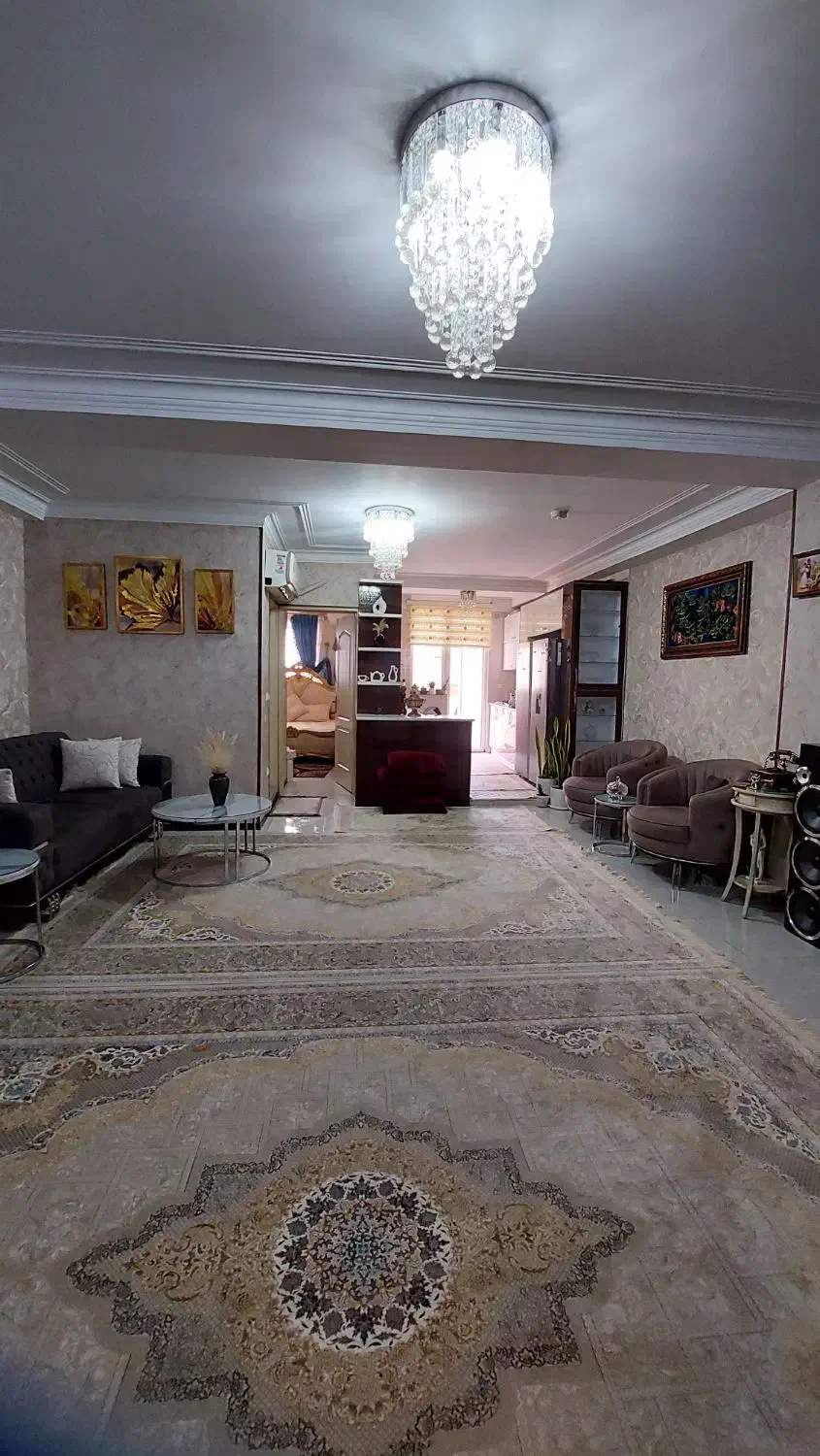 اجاره آپارتمان ۹۰ متری / پارکینگ / همایون ویلا|اجارهٔ آپارتمان|محمدشهر, محمدشهر|دیوار