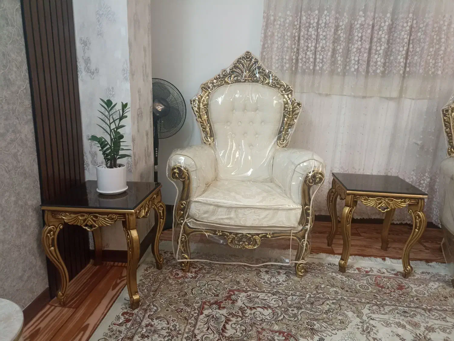 مبل سلطنتی ۹ نفره با میزناهارخوری ۴ نفره|مبلمان خانگی و میز عسلی|فیروزکوه, |دیوار