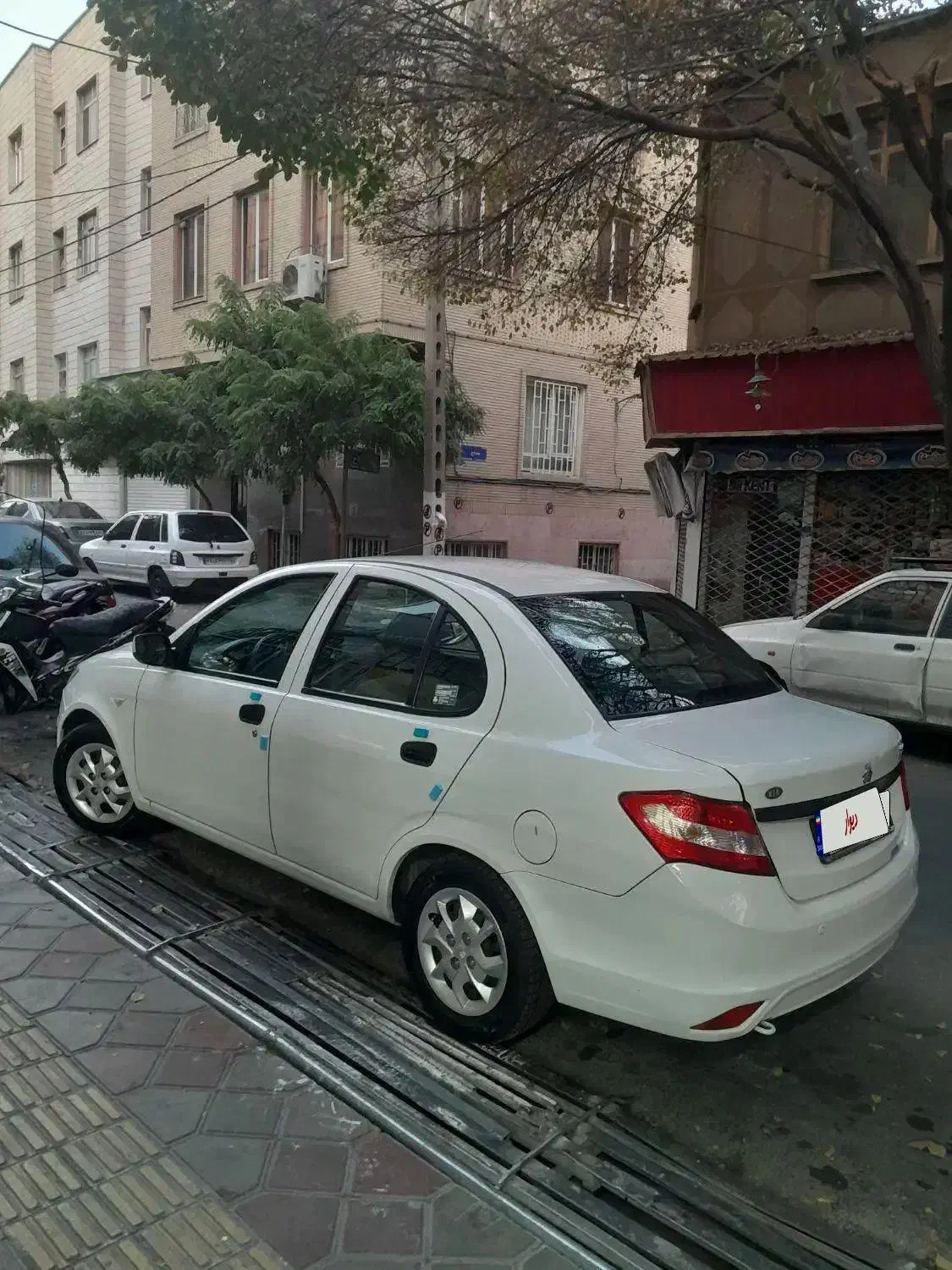 ساینا مدل ۱۴۰۰ کم کارکرد|خودرو سواری و وانت|تهران, زاهد گیلانی|دیوار