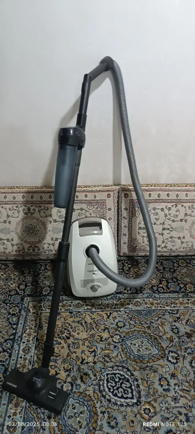 جارو برقی سامسونگ درجه یک سالم درحال کار|جاروبرقی، جارو شارژی، بخارشو|اهواز, شریعتی جنوبی|دیوار