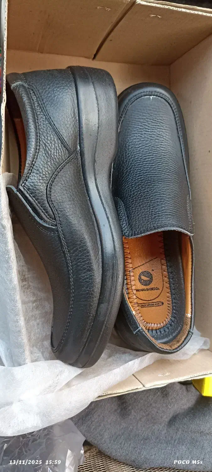 کفش کار اداری|کیف، کفش، کمربند|الوند, |دیوار