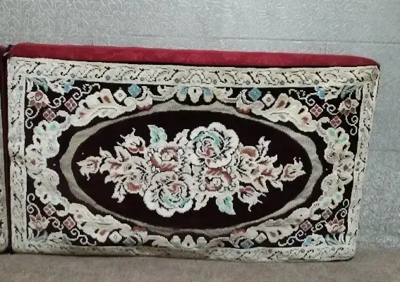 پشتی و بالشت گرد|پشتی|شیراز, شهرک مهرگان|دیوار