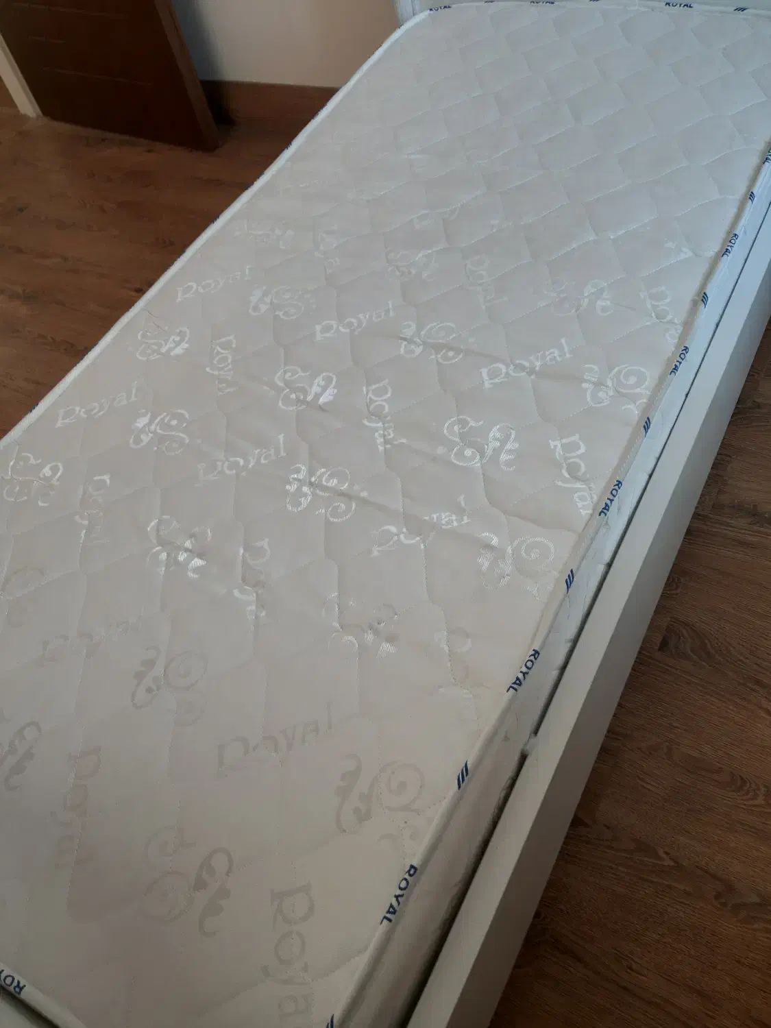 تخت خواب|تخت و سرویس خواب|رامسر, |دیوار