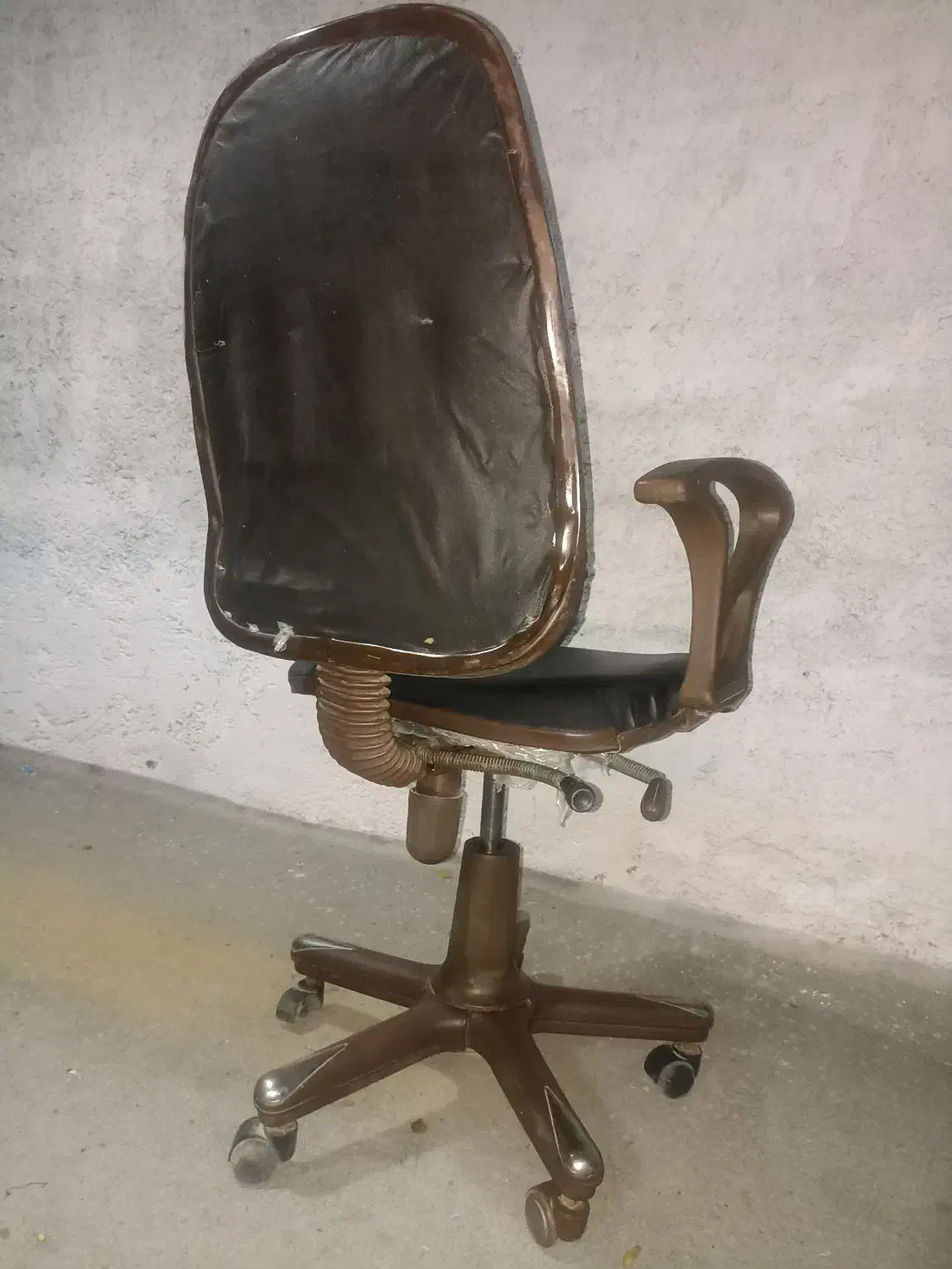 صندلی جکی|صندلی و نیمکت|مرودشت, ابوذر جنوبی|دیوار