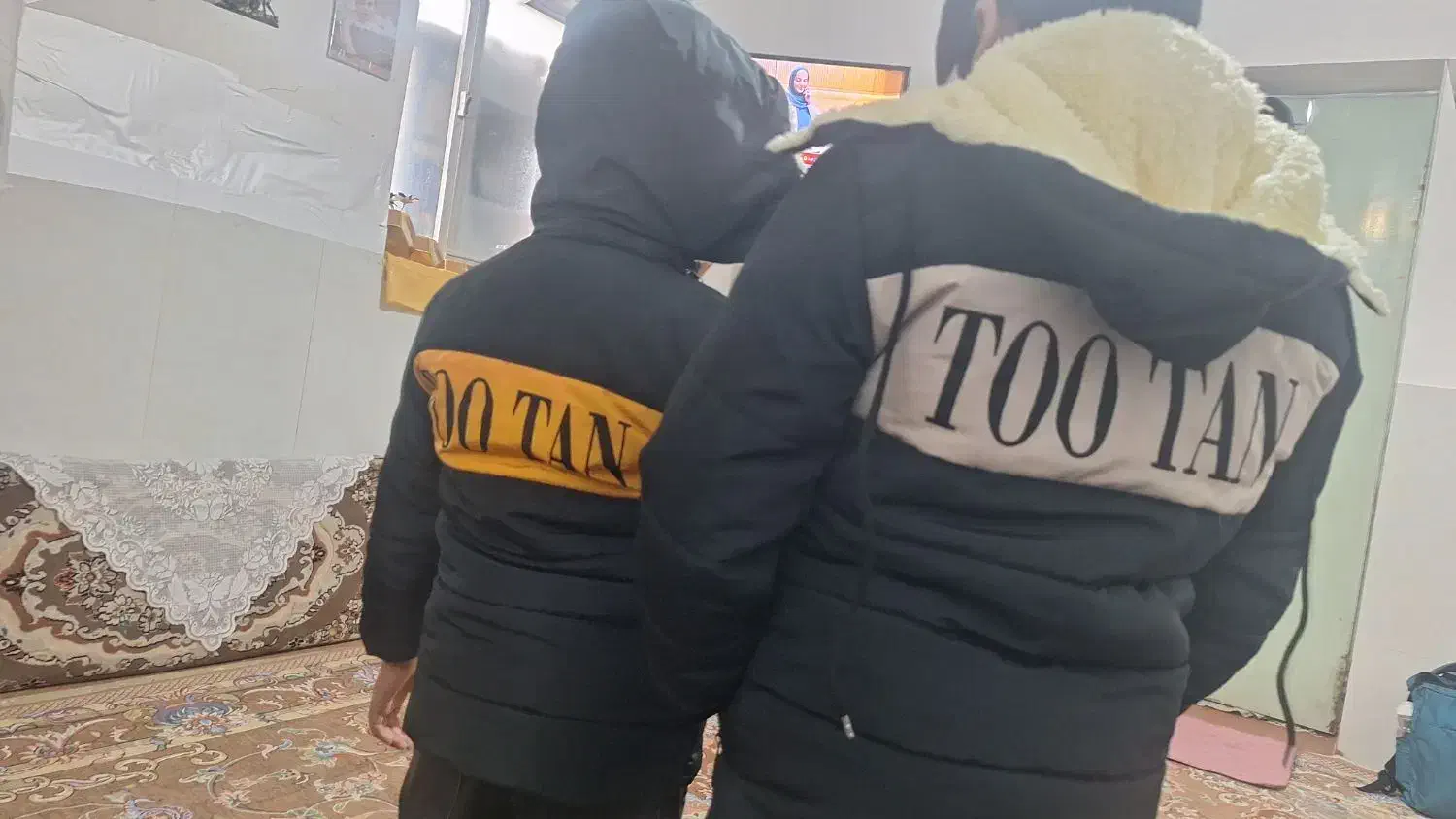 ۲عددکافشن سن ۷سال و۹سال بسته به جثه|لباس|بیرجند, |دیوار