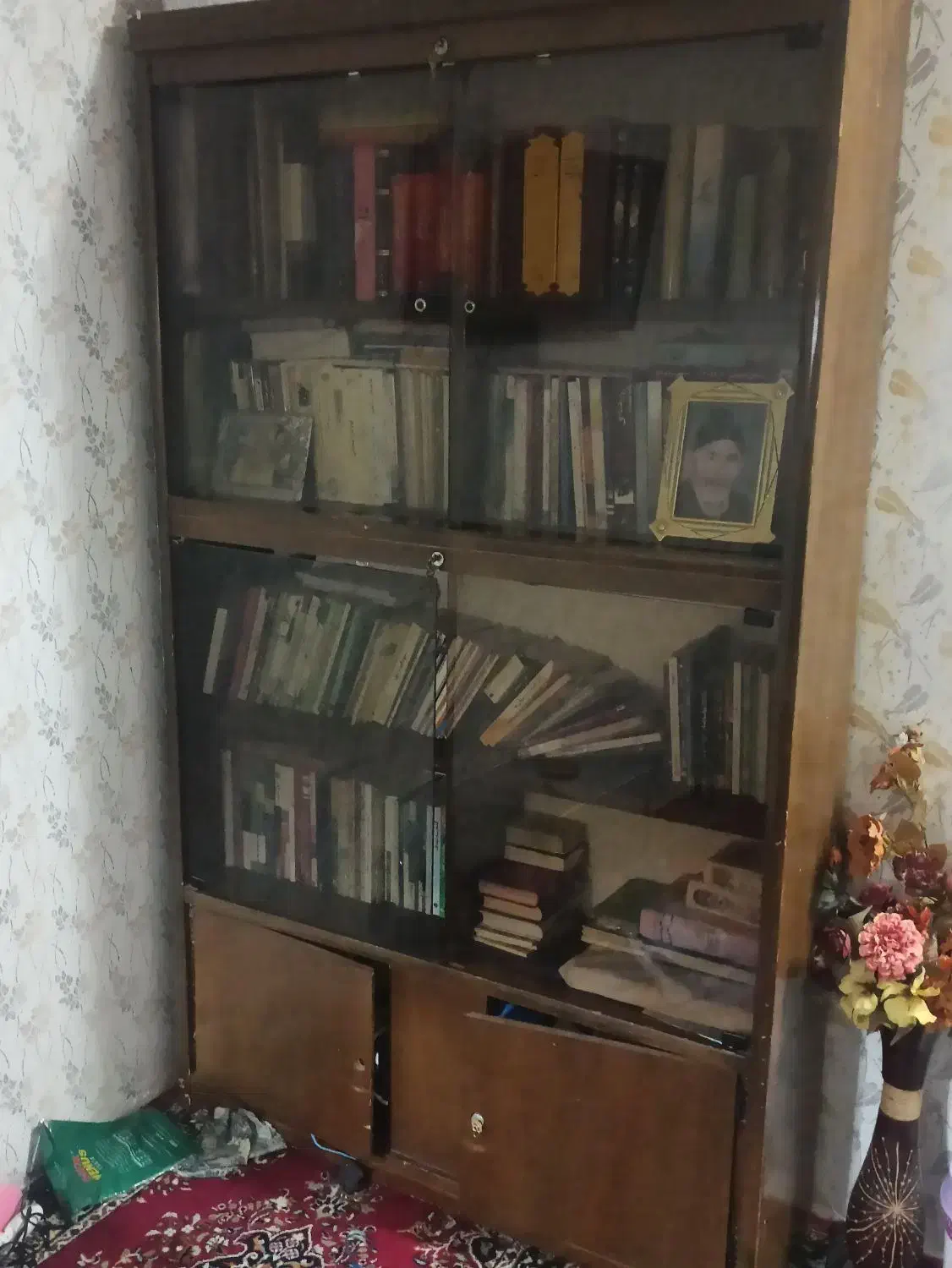 کتابخانه|کتابخانه، شلف، قفسه‌های دیواری|بیرجند, |دیوار