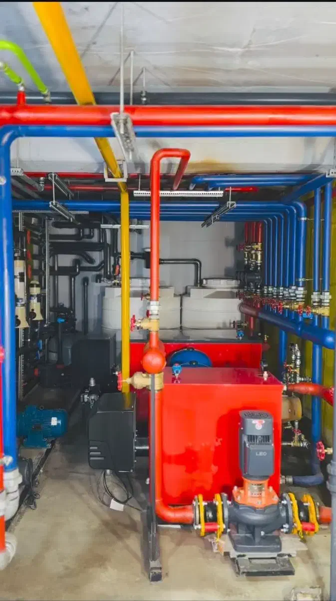 تعمیرات تاسیسات لوله کشی .نصب و تعمیرات اسپیلت|خدمات پیشه و مهارت|دامغان, |دیوار