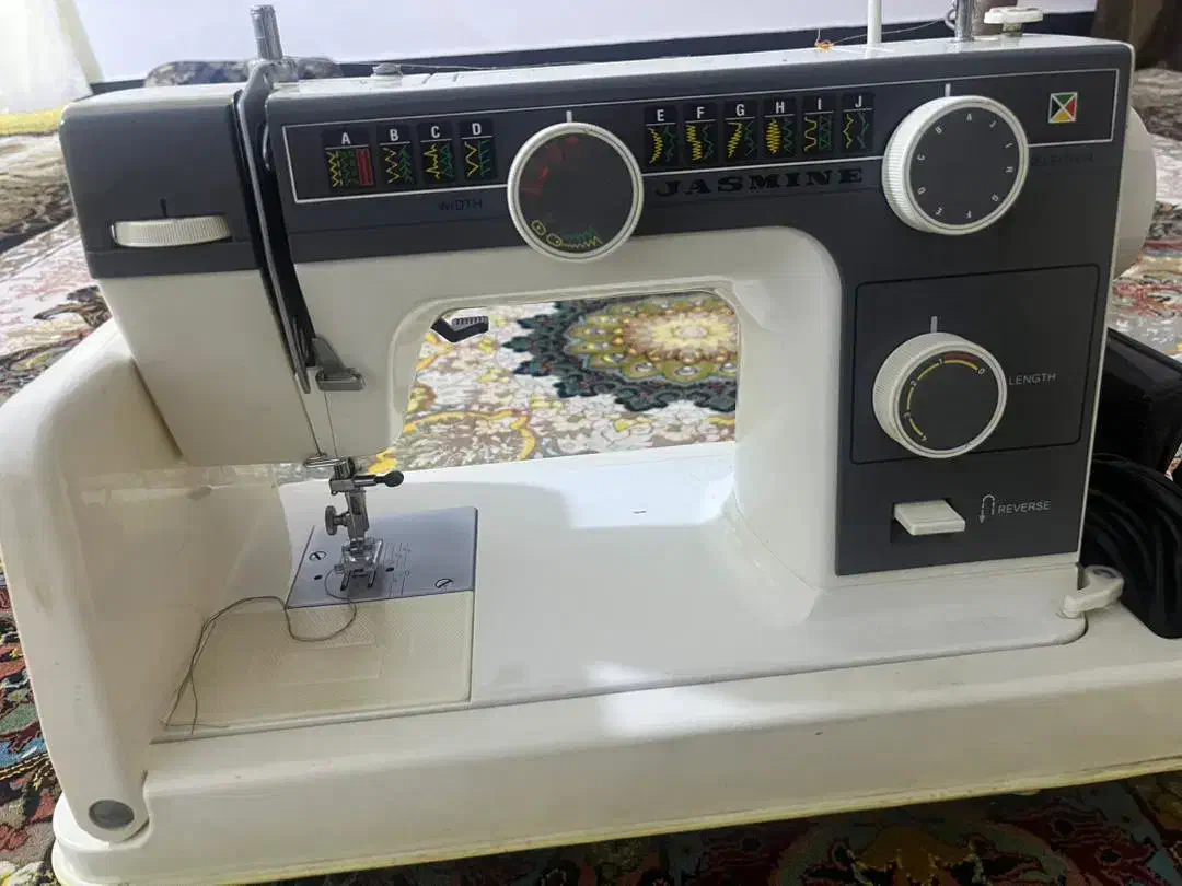 فروش چرخ یاسمین|چرخ خیاطی و ریسندگی|نورآباد ممسنی, |دیوار