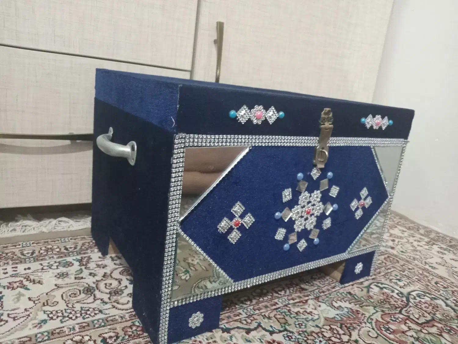 گاو صندق|ابزارآلات|ابهر, |دیوار