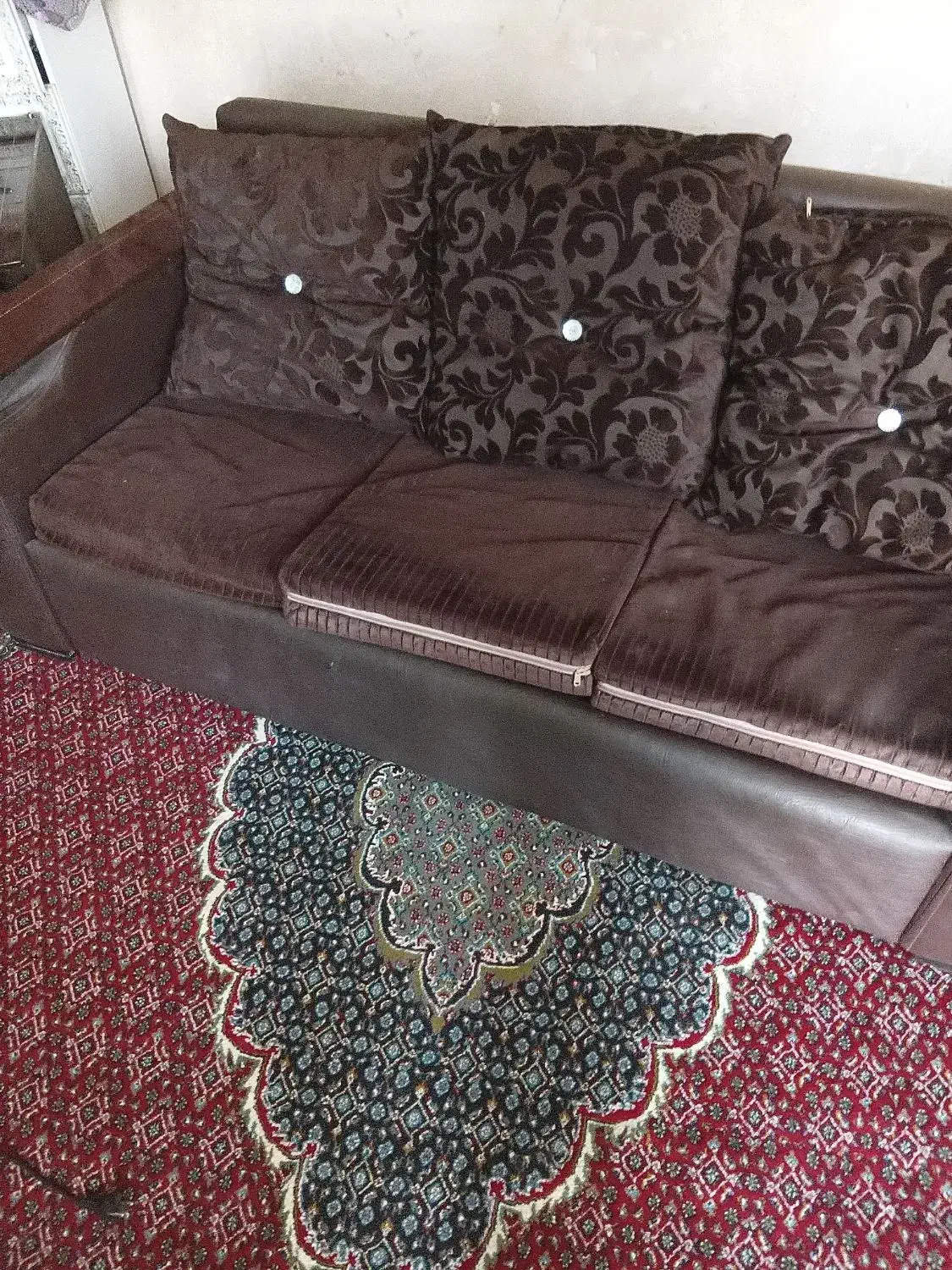 مبل‌|مبلمان خانگی و میز عسلی|باروق, |دیوار