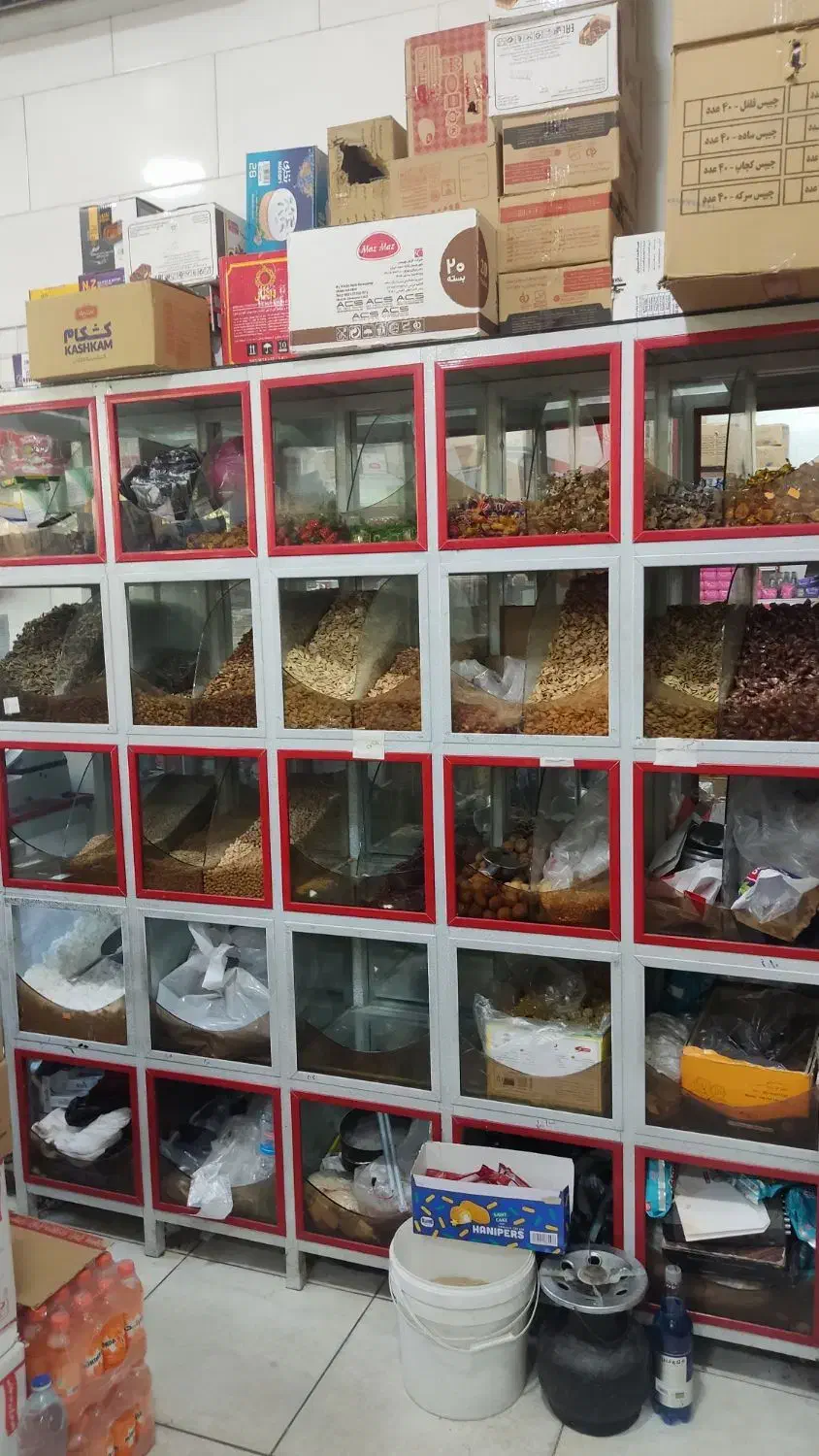 56مترتجاری سرنبش خ دشت چنار(محراب)|فروش مغازه و غرفه|شیراز, دشت چنار|دیوار
