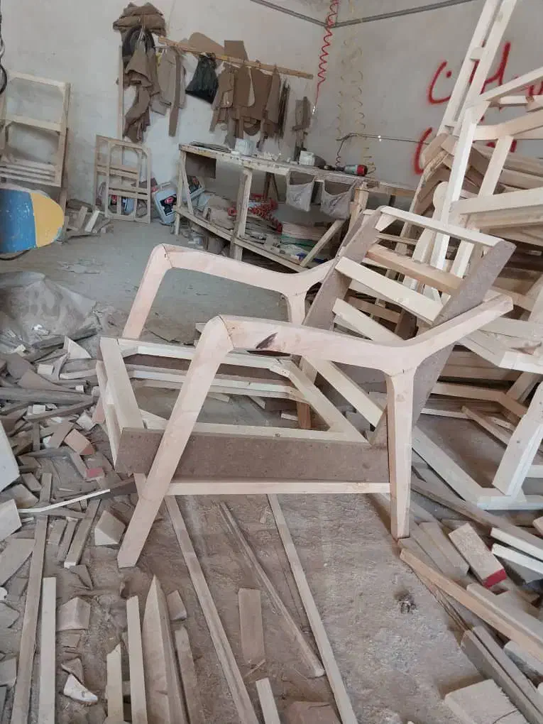 به یک نجار ماهر یا نیمه ماهر نیازمندیم|استخدام صنعتی، فنی، مهندسی|وحیدیه, |دیوار