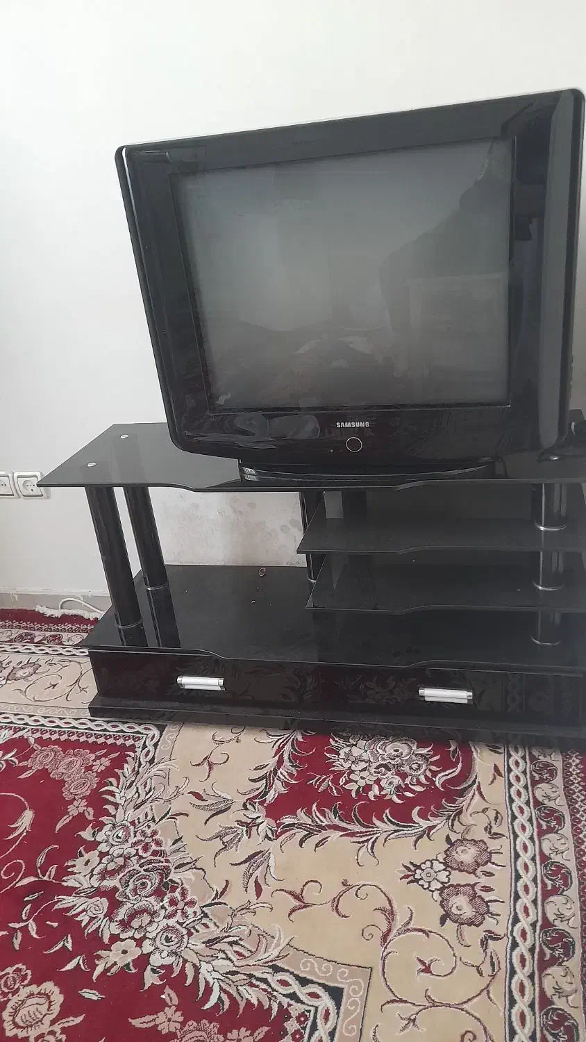 تلویزیون|تلویزیون و پروژکتور|دماوند, گیلاوند|دیوار