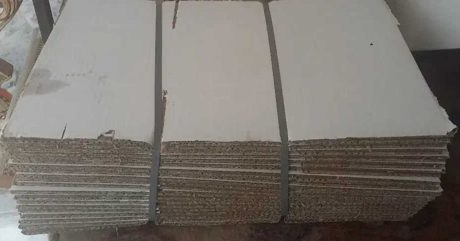 کارتن سفید ضخیم خشکبار|ابزارآلات|بروجرد, |دیوار