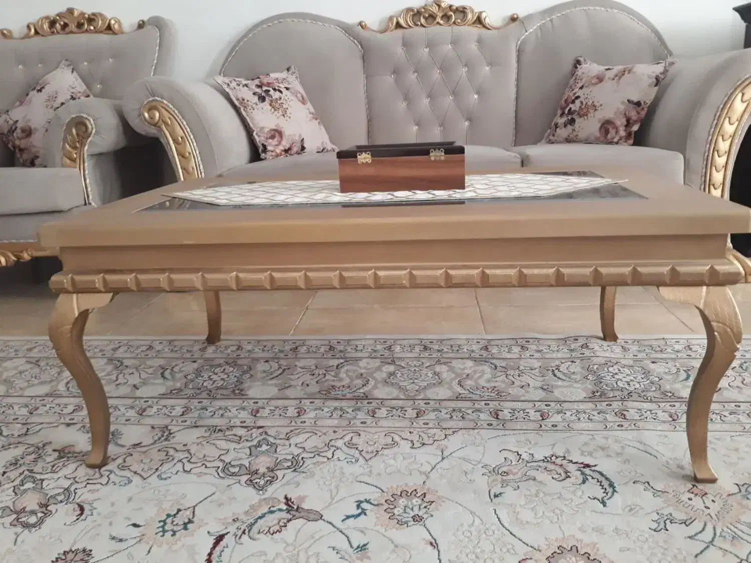 یک دست مبل هفت نفره|مبلمان خانگی و میز عسلی|فولادشهر, A6|دیوار