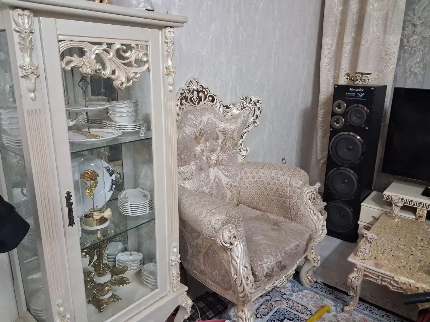 مبل ۷ نفره همراه بوفه|مبلمان خانگی و میز عسلی|تهران, سیروس|دیوار