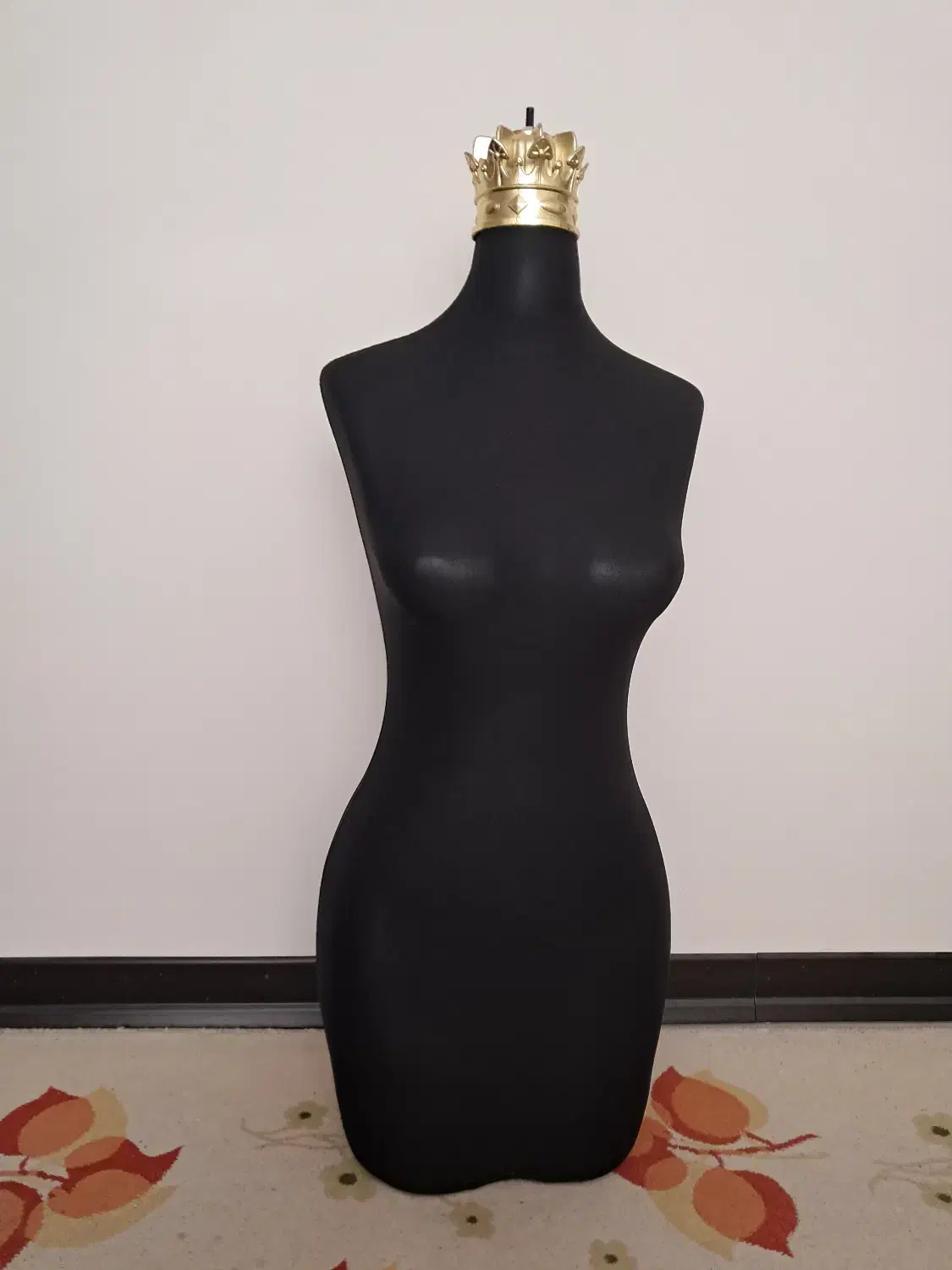 مانکن|فروشگاه و مغازه|رباط‌کریم, رباط‌کریم|دیوار