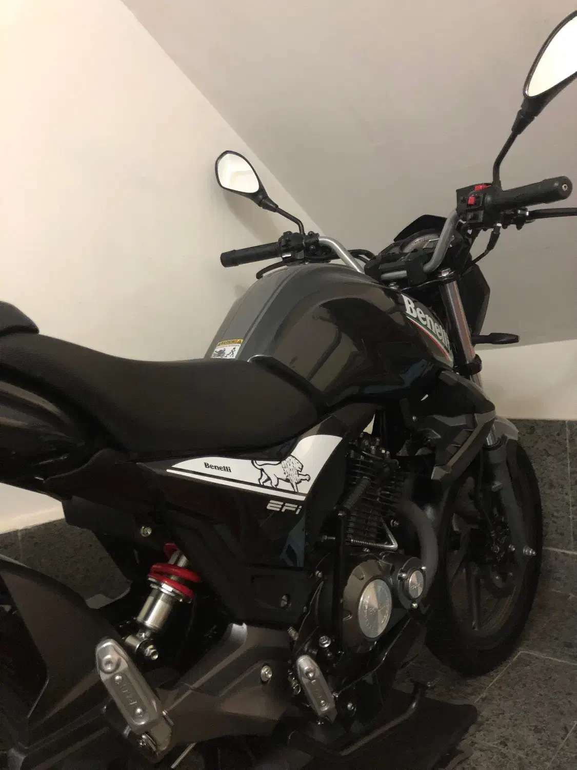 فروش موتورسیکلت بنلی ۱۵۰ قدیم مدل ۱۴۰۳ در حد صفر|موتورسیکلت|سهند, |دیوار