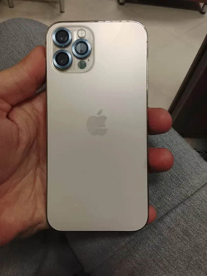 آیفون ۱۲ پرو ۲۵۶|موبایل|مشهد, هفده شهریور|دیوار