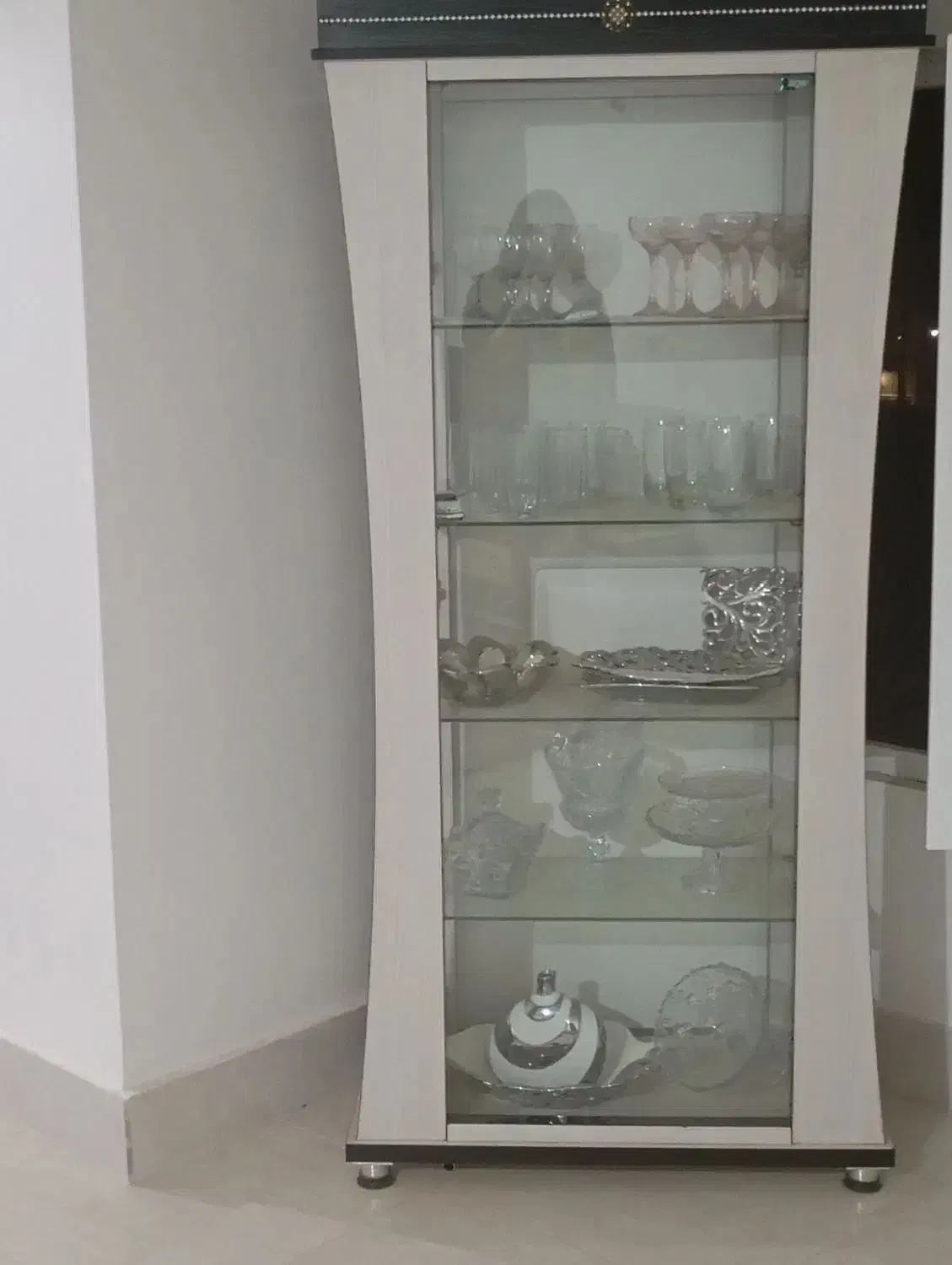 بووفه|بوفه، ویترین، کنسول|اسفراین, |دیوار