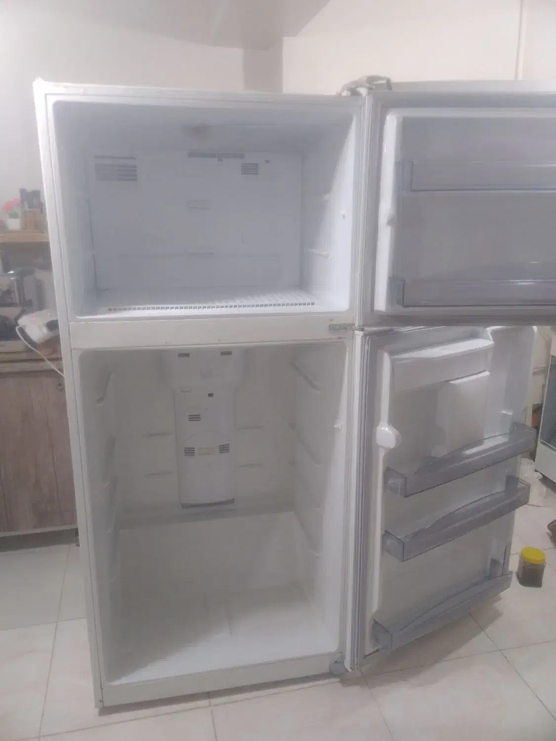 یخچال فریزر|یخچال و فریزر|اصفهان, فرودگاه شهید بهشتی|دیوار