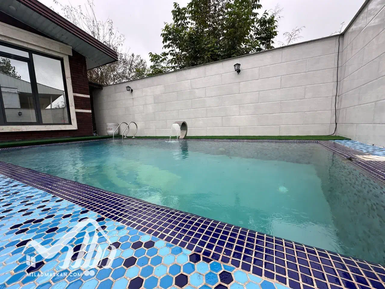 ویلای استخردار شیک دو قدمی دریا|فروش خانه و ویلا|رشت, سعدی (تختی)|دیوار