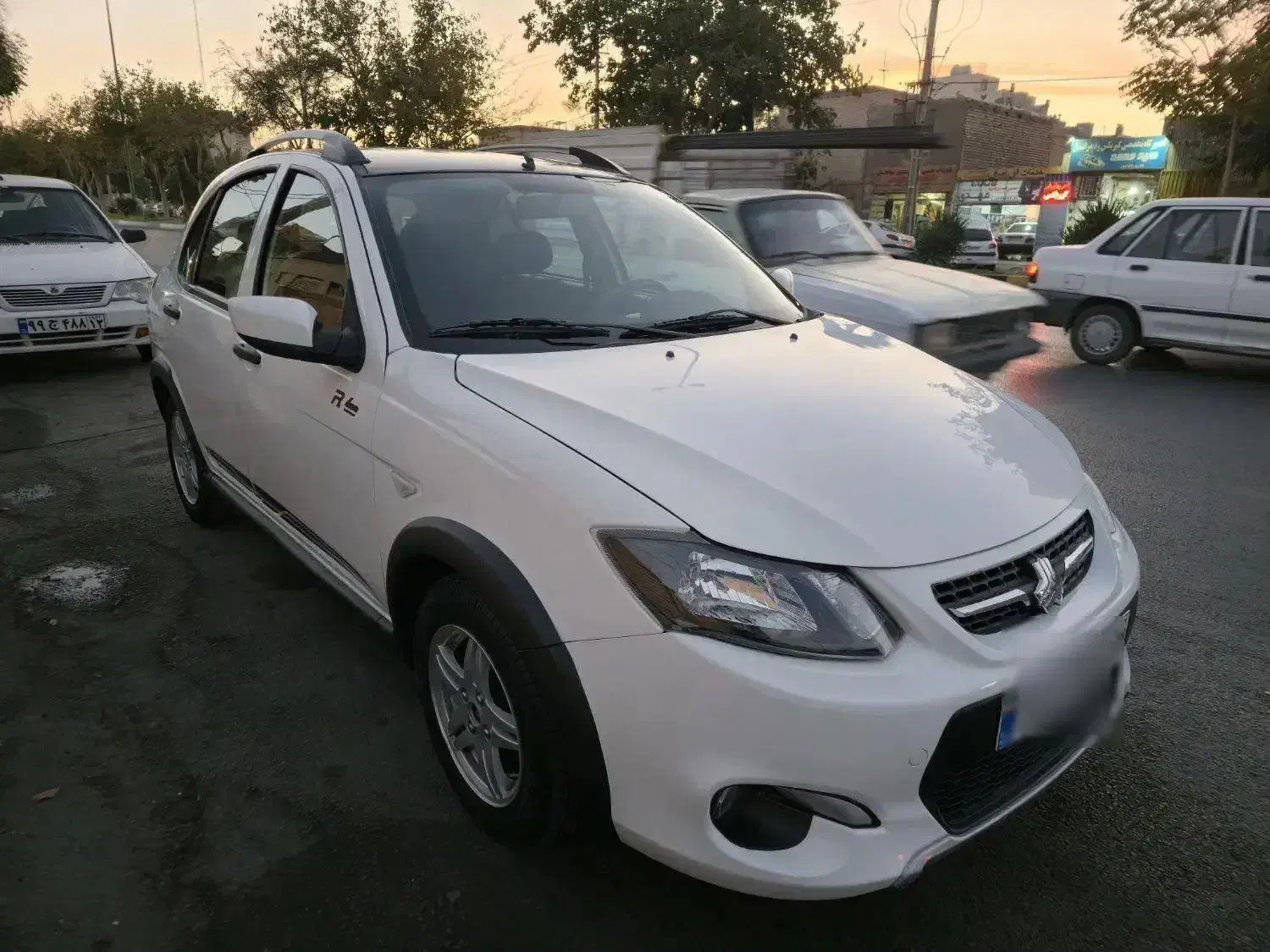 کوییک Rمدل 99سفیدمشکی|خودرو سواری و وانت|اصفهان, سرتاوه|دیوار