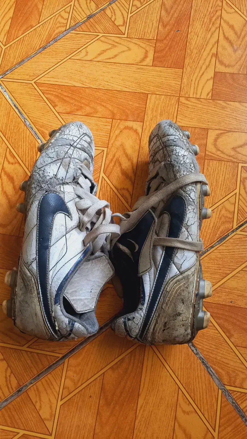 کتونی سالنی اورجینال و استوک نایک اورجینال ۴۲|کیف، کفش، کمربند|شهریار, شهریار|دیوار