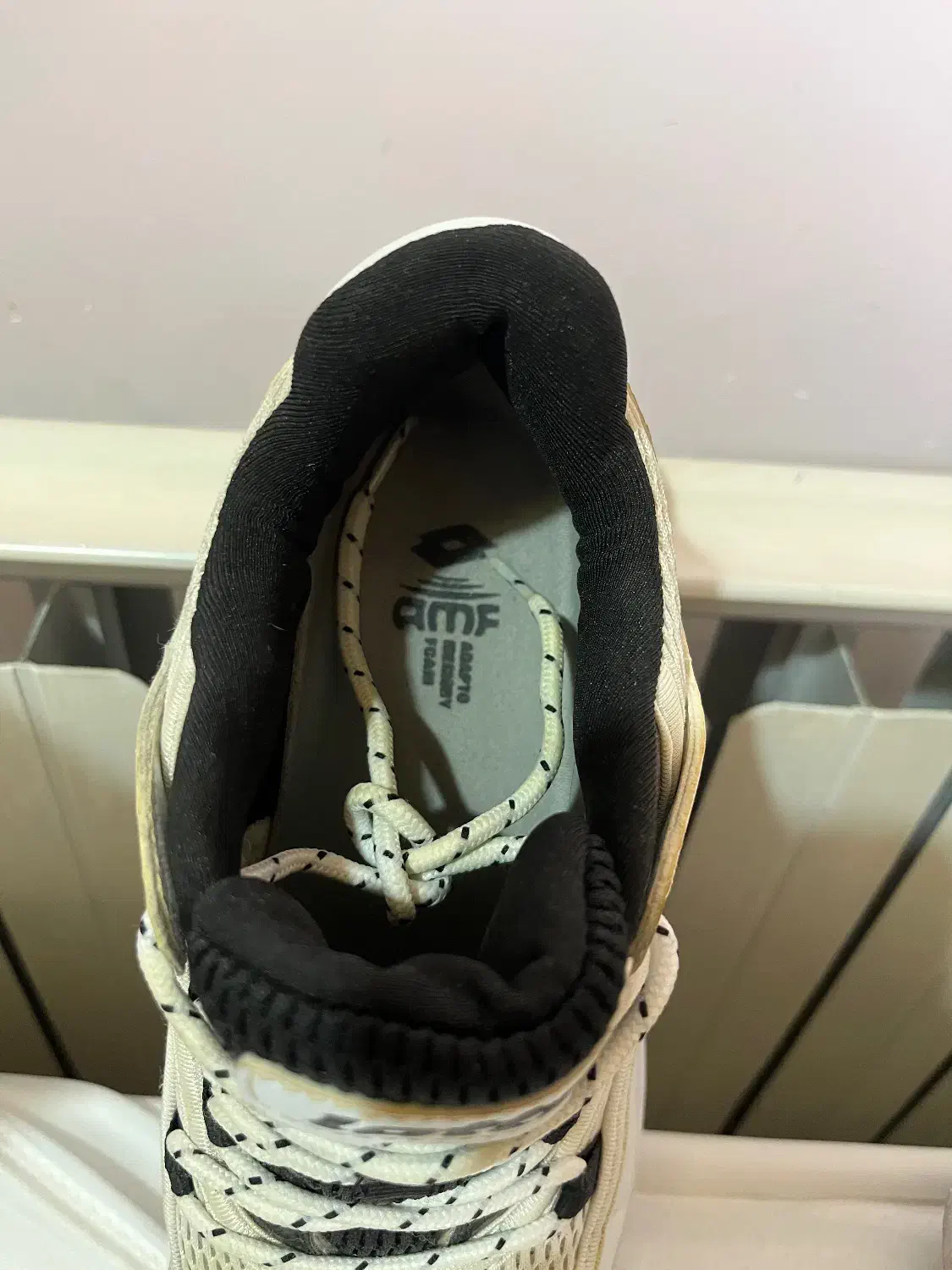 کتونی لوتو(ایتالیایی)اصل در حد نو|کیف، کفش، کمربند|تهران, ستارخان|دیوار