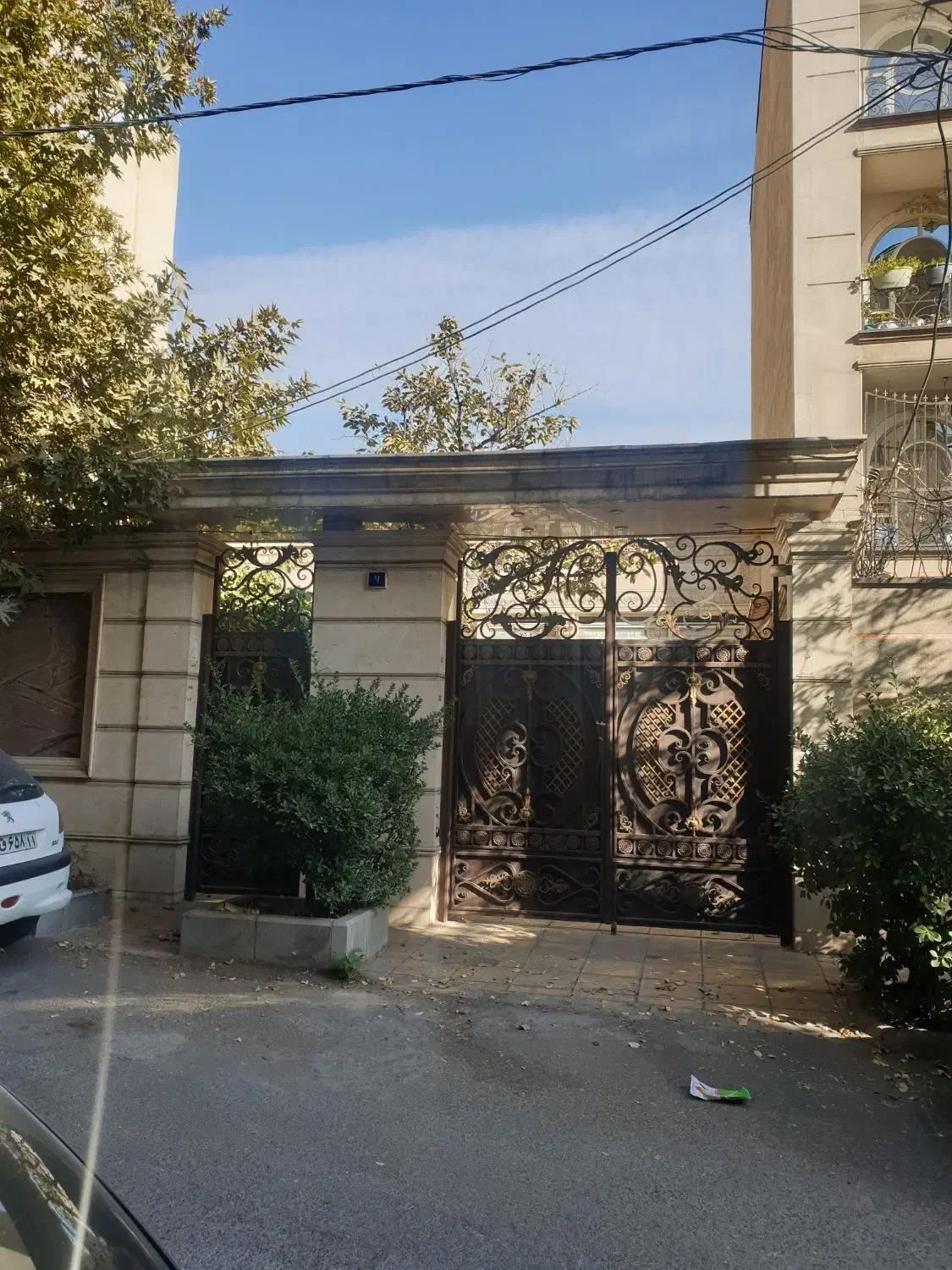 اراج.گلزار ۲۳۰ متر برده گذر.ده|فروش خانه و ویلا|تهران, اقدسیه|دیوار