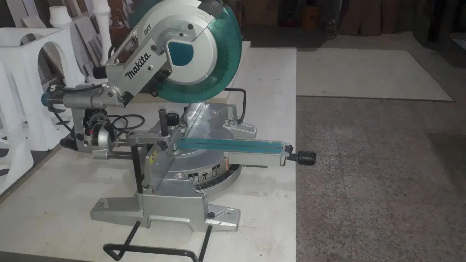 اره فارسی بر Makita1216|ابزارآلات|هشتگرد, فاز ۷ مهستان|دیوار