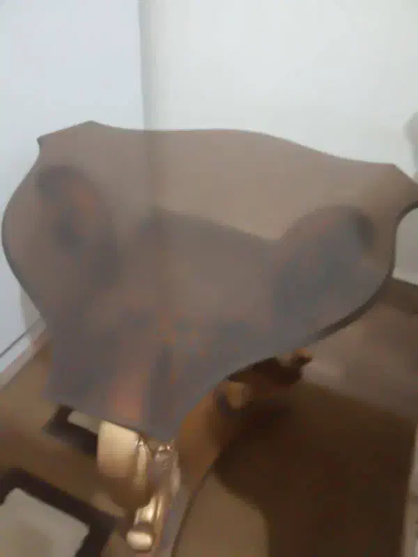 یک مبل سلطنتی شیک همراه عسلی زیبا|مبلمان خانگی و میز عسلی|اسلامشهر, شهرک طالقانی|دیوار