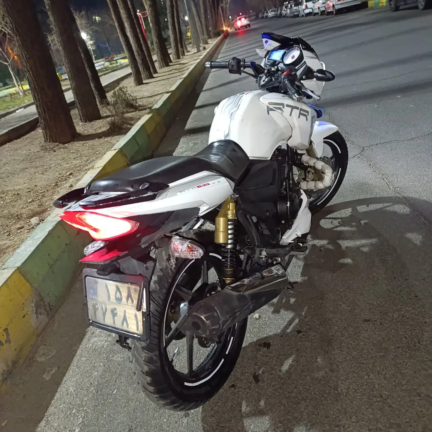 آپاچی 180|موتورسیکلت|تهران, قصر فیروزه ۱|دیوار