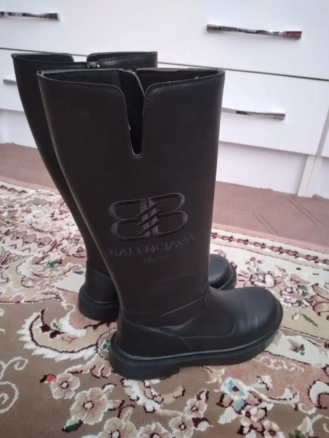 بوت بلند بچگانه|کفش و لباس بچه|تهران, خواجه نظام الملک|دیوار