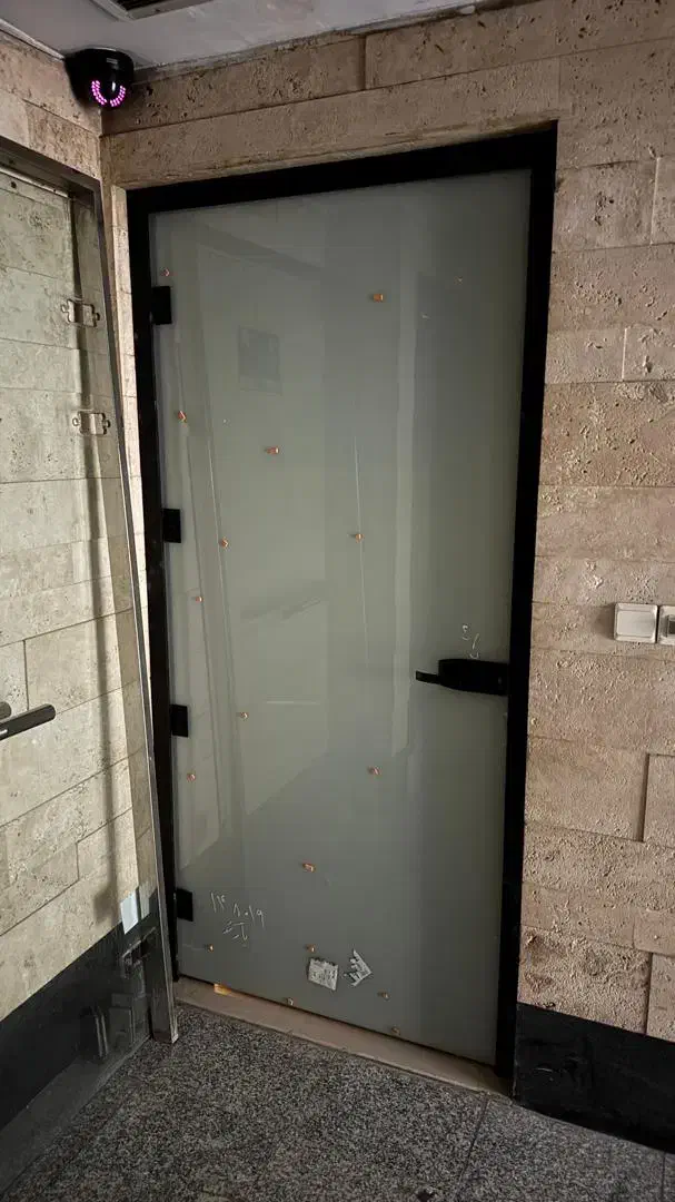 کارگر ساده نصب شیشه|استخدام معماری، عمران و ساختمانی|تهران, شیخ هادی|دیوار