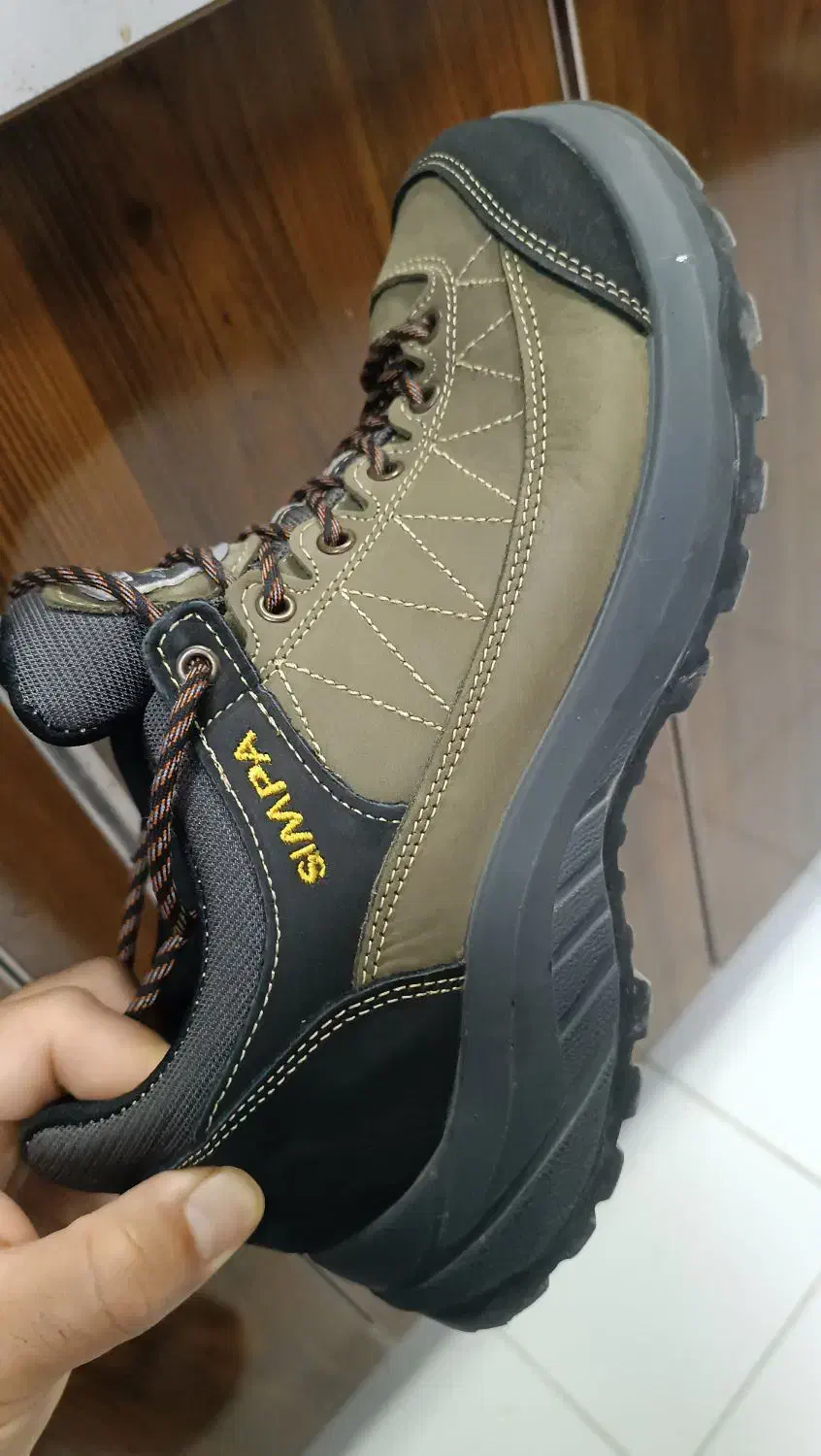 کفش پیاده روی|کیف، کفش، کمربند|خرم‌آباد, |دیوار