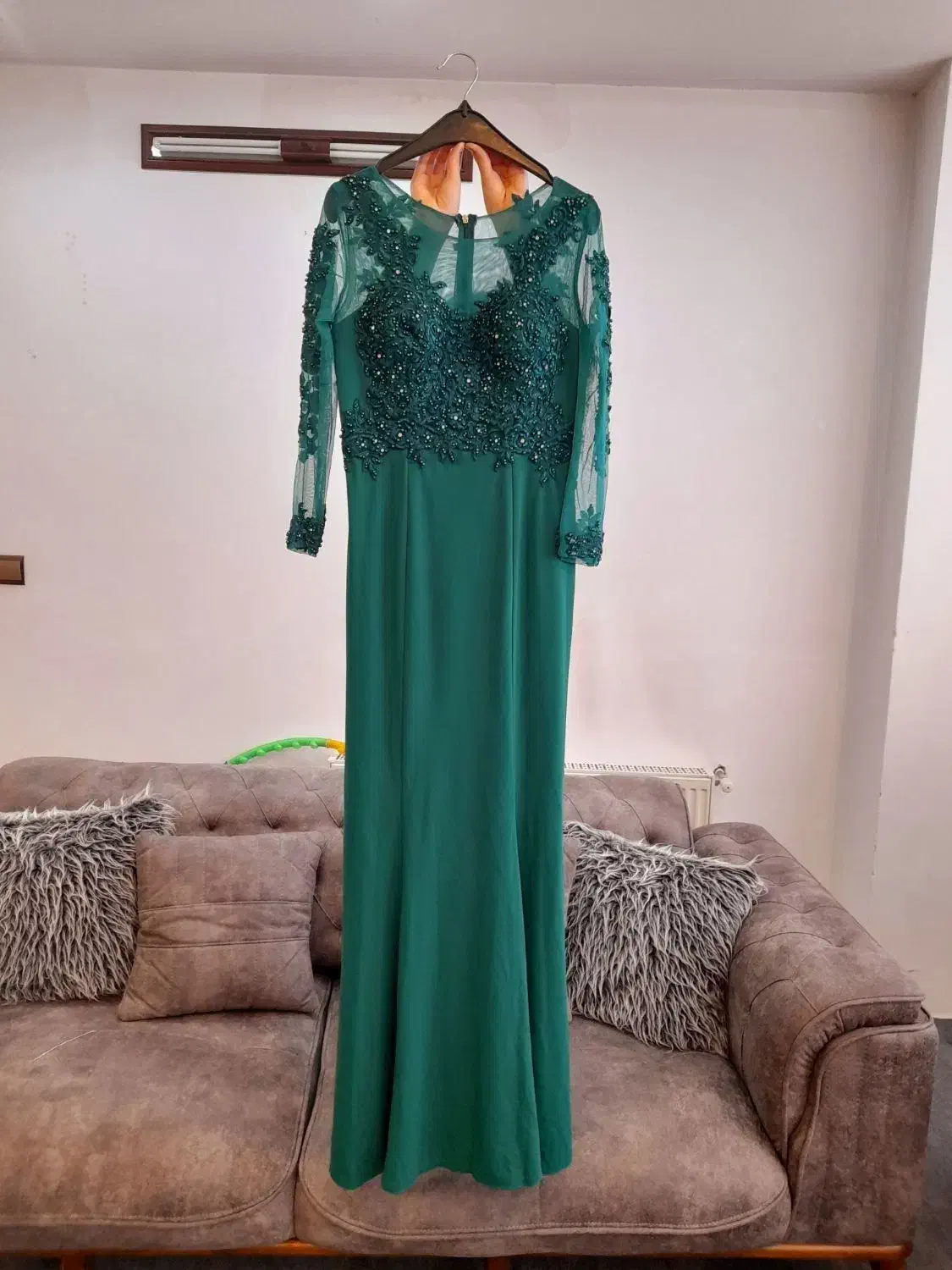 لباس مجلسی|لباس|قم, هفت تیر|دیوار