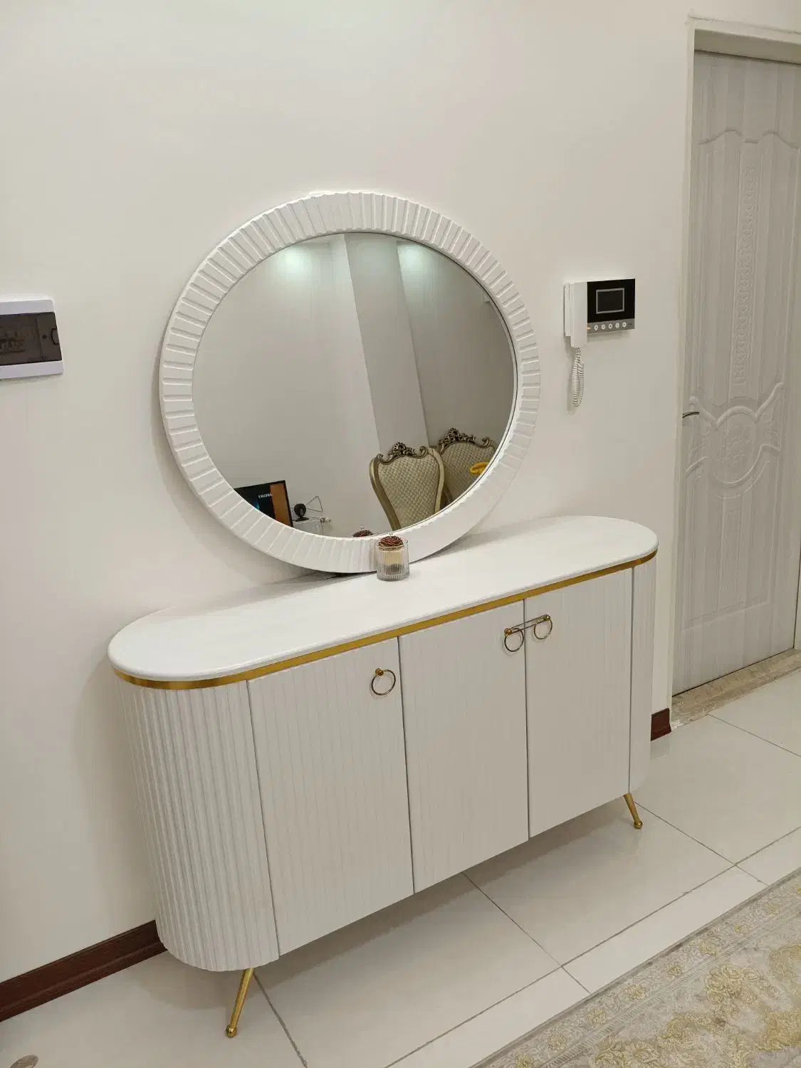 بوفه کمد کنسول میز ایینه|بوفه، ویترین، کنسول|قم, نخودی|دیوار