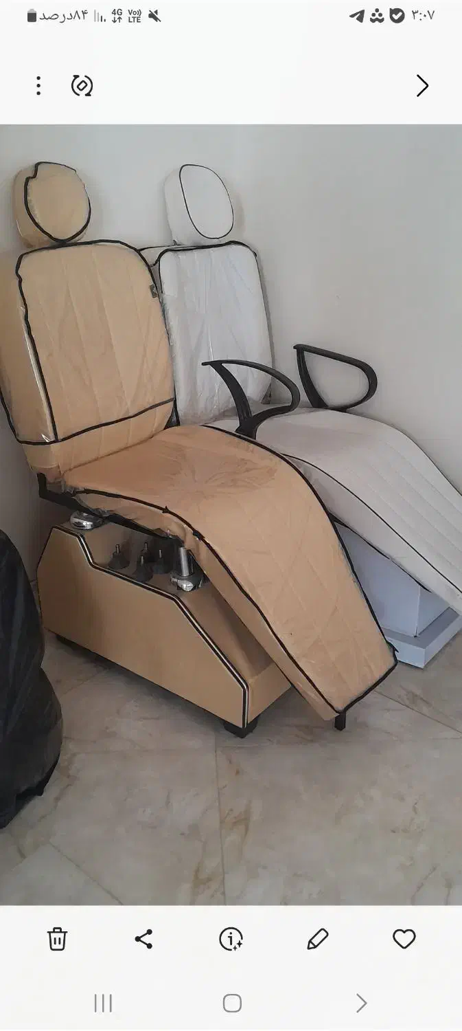 صندلی اصلاح وتخت اپلاسیون|آرایشگاه و سالن‌های زیبایی|بومهن, |دیوار