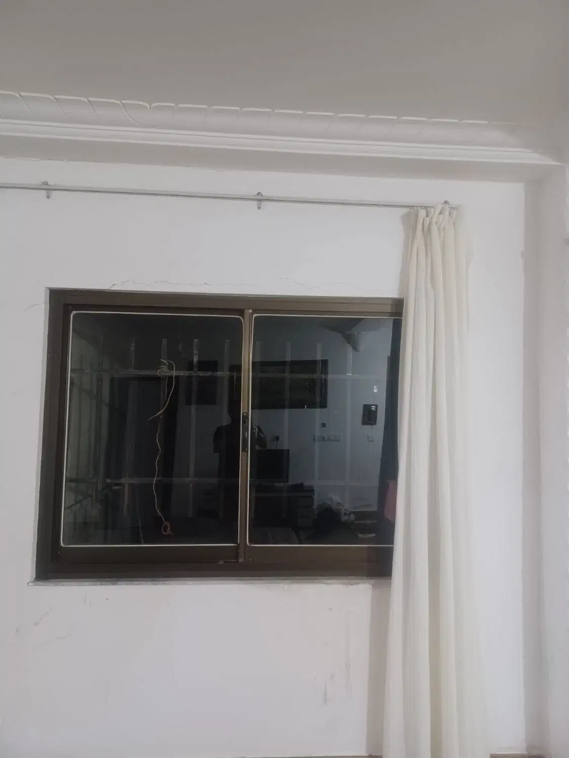 درب و پنجره آلومینیومی جنس محکم وخوب|مصالح و تجهیزات ساختمان|دوزین, |دیوار