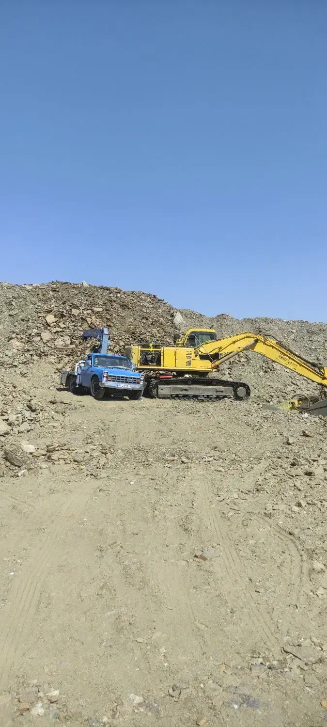 جرثقیل نیسان 2تن(بارگیری،تخلیه،حمل و نقل)|خدمات حمل و نقل|همدان, |دیوار