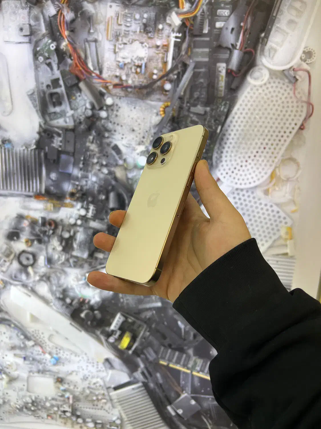 ایفون ۱۶پرومکس ۲۵۶گیگ رنگ دیزرت بسیار تمیز|موبایل|اصفهان, مفتح|دیوار