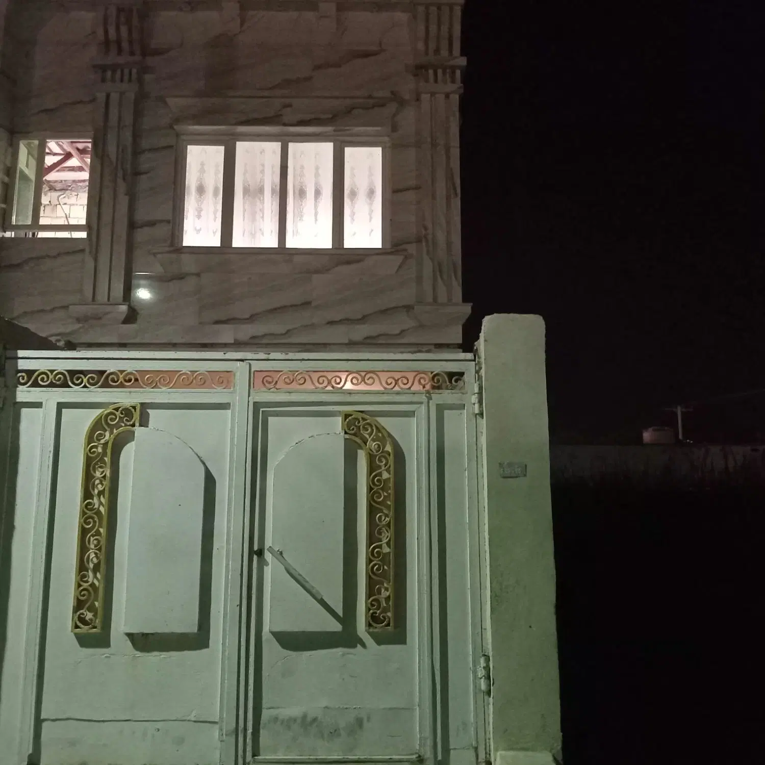 تصویر اصلی